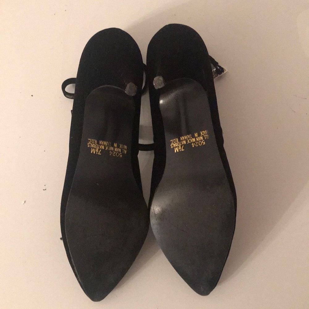 Shoes - Picture 3 of 3